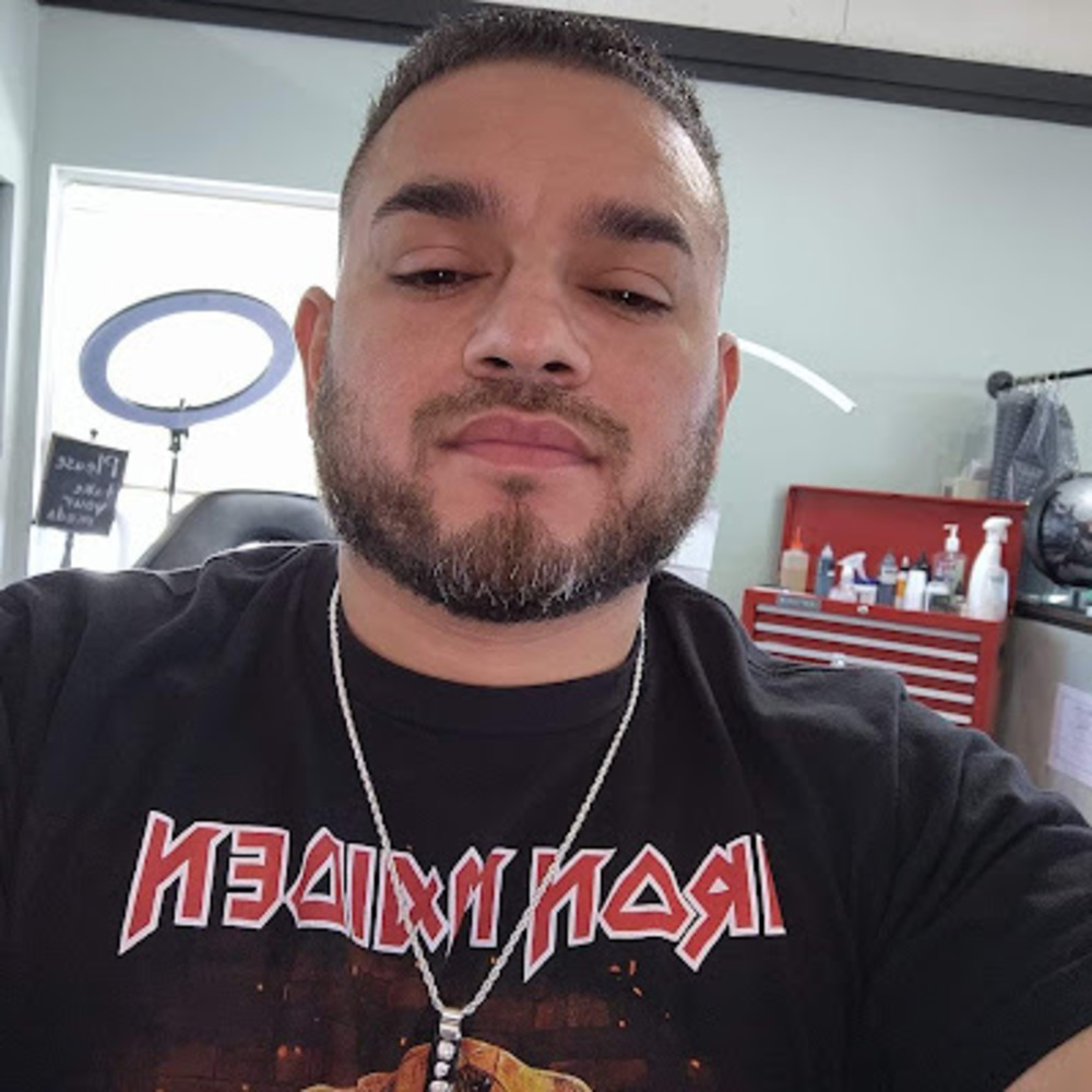 Meet your Posher, Alex